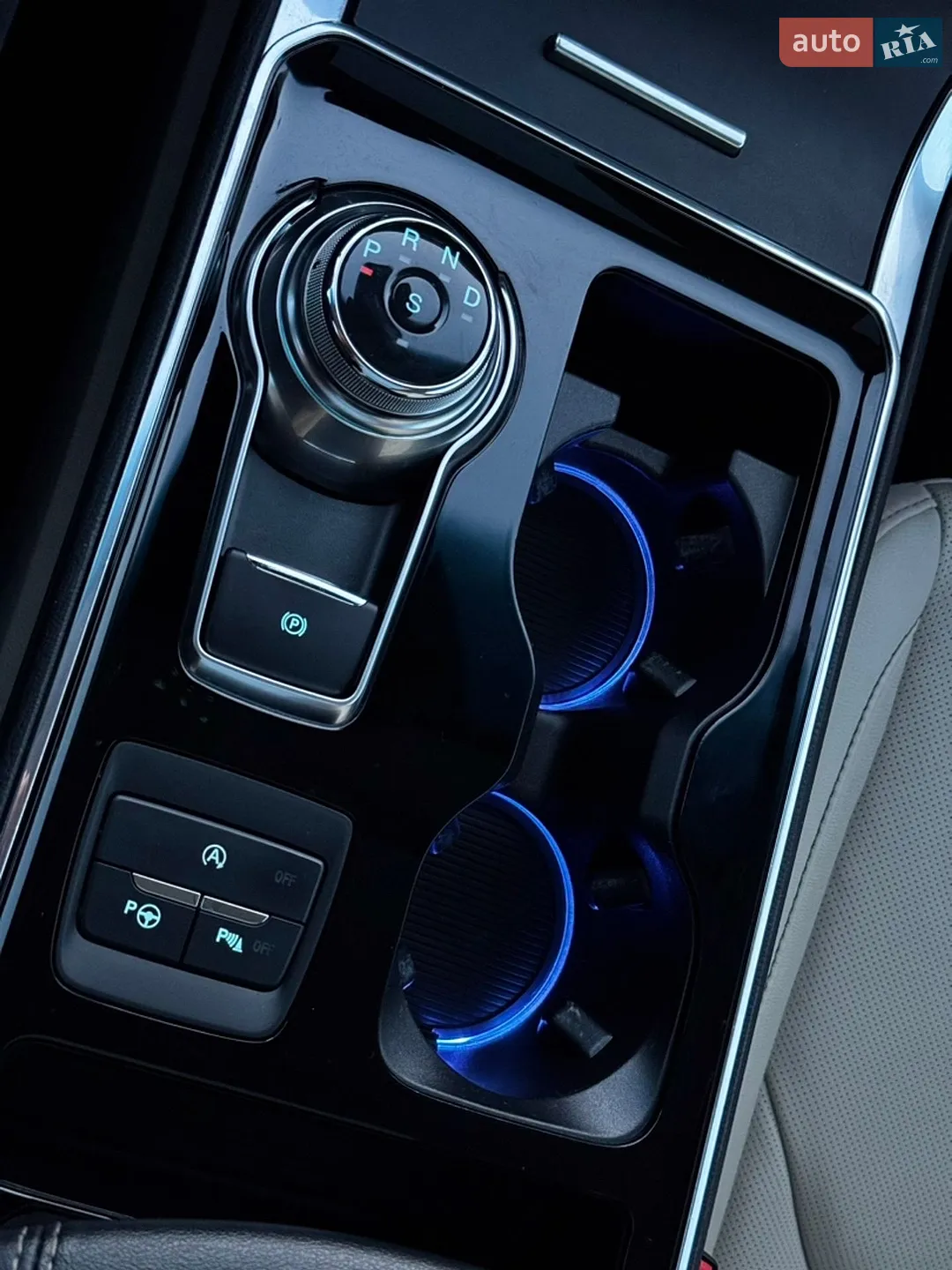 2019 Ford Edge - мініатюра 50