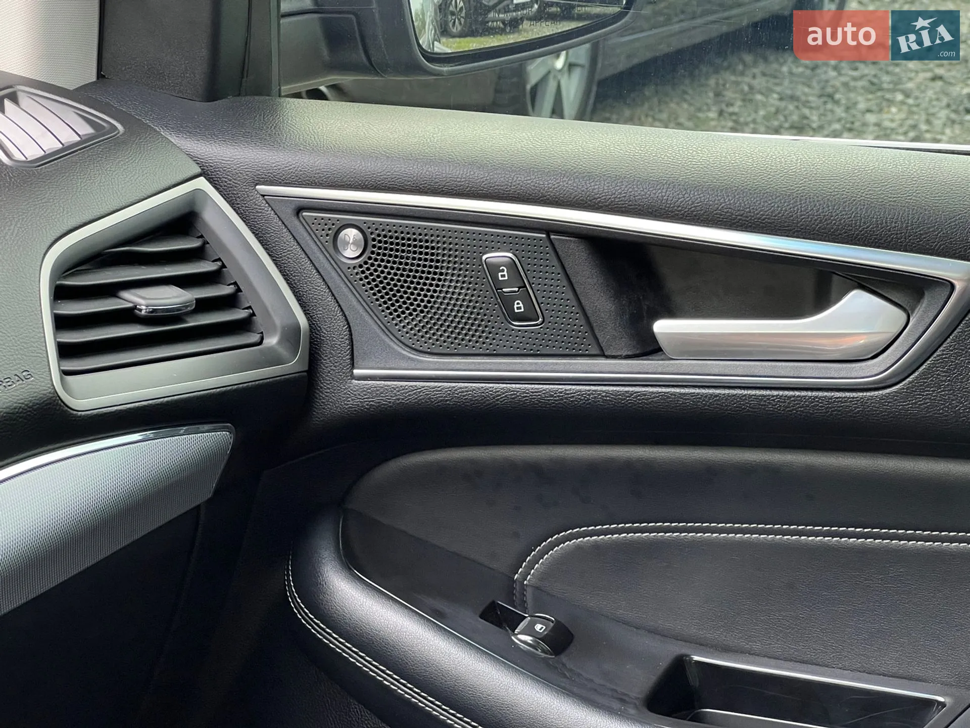 2019 Ford Edge - мініатюра 18