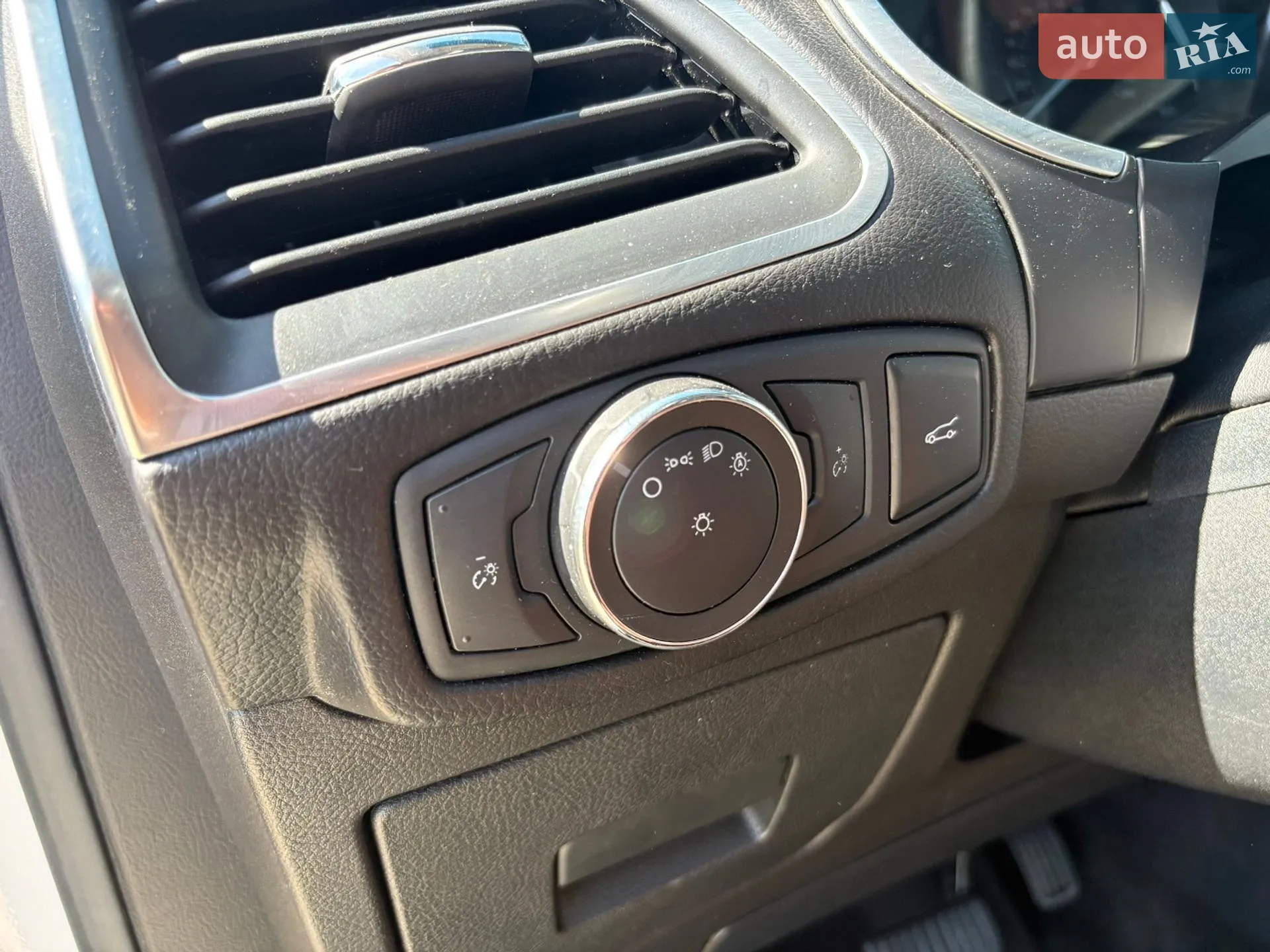 2015 Ford Edge - мініатюра 16