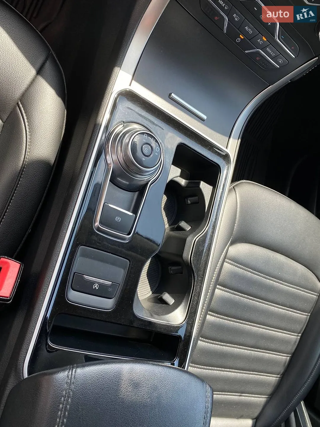 2020 Ford Edge - мініатюра 17