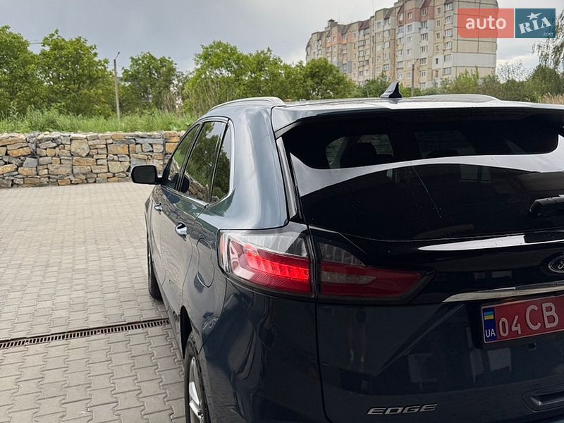 Позашляховик / Кросовер Ford Edge 2019 в Калуші