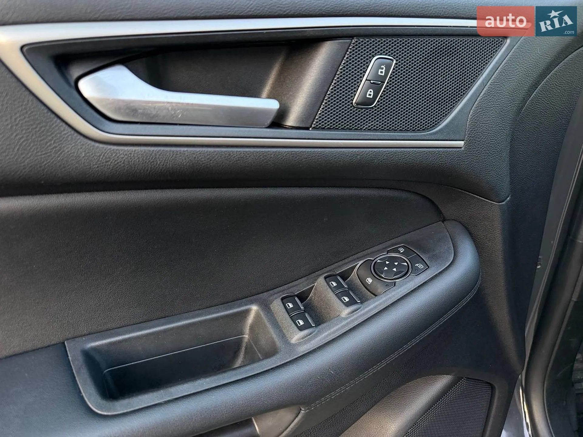 2021 Ford Edge - мініатюра 17