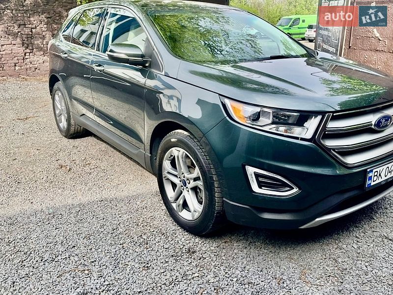 Внедорожник / Кроссовер Ford Edge 2015 в Ровно