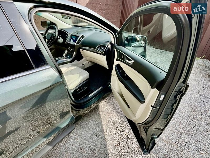Внедорожник / Кроссовер Ford Edge 2015 в Ровно