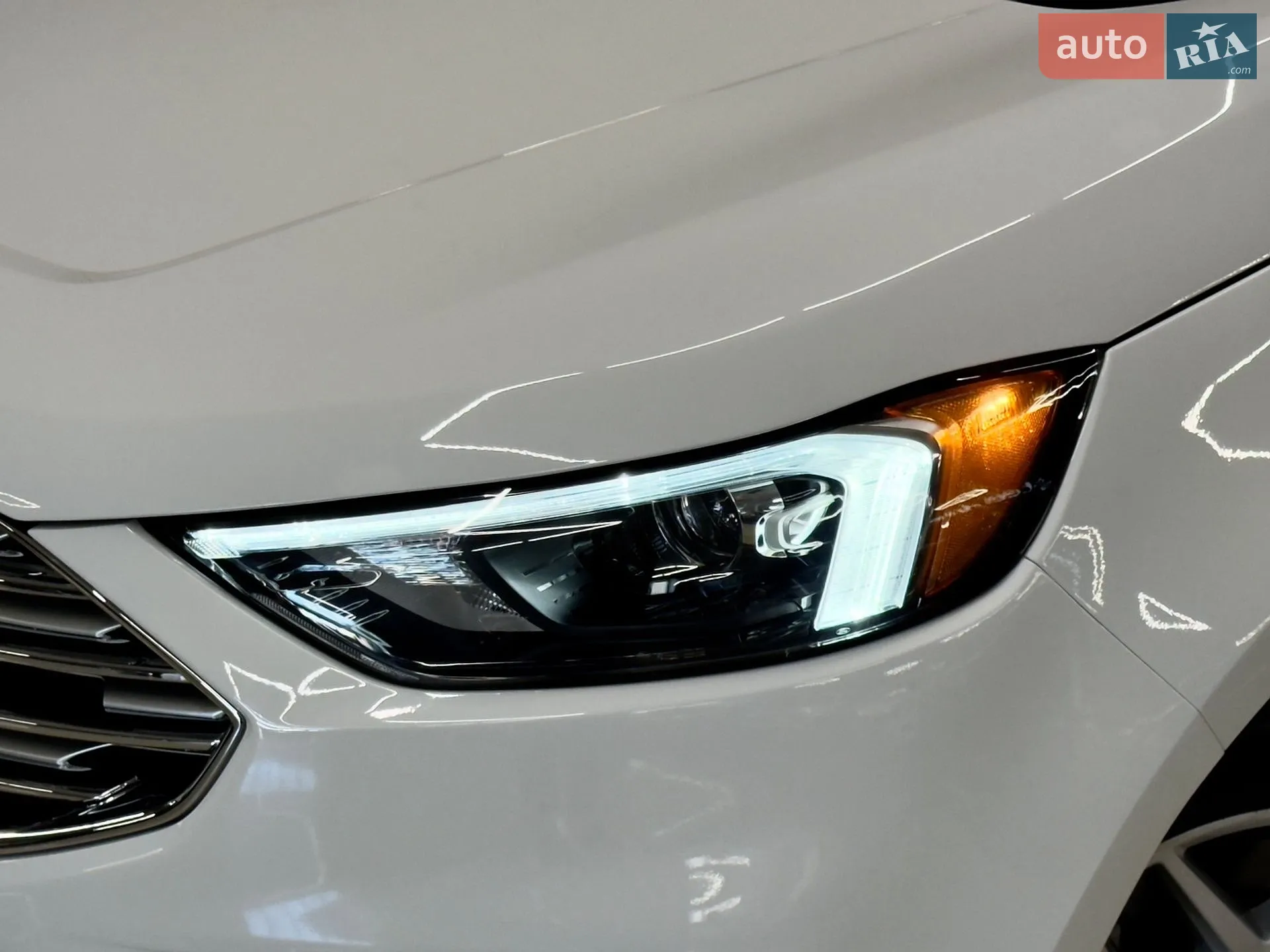 2021 Ford Edge - мініатюра 3