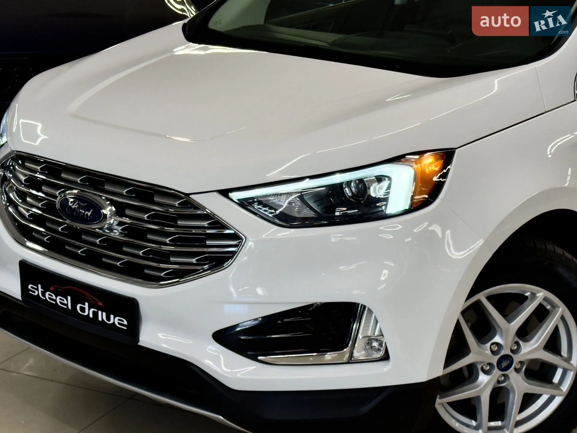 2021 Ford Edge - мініатюра 2