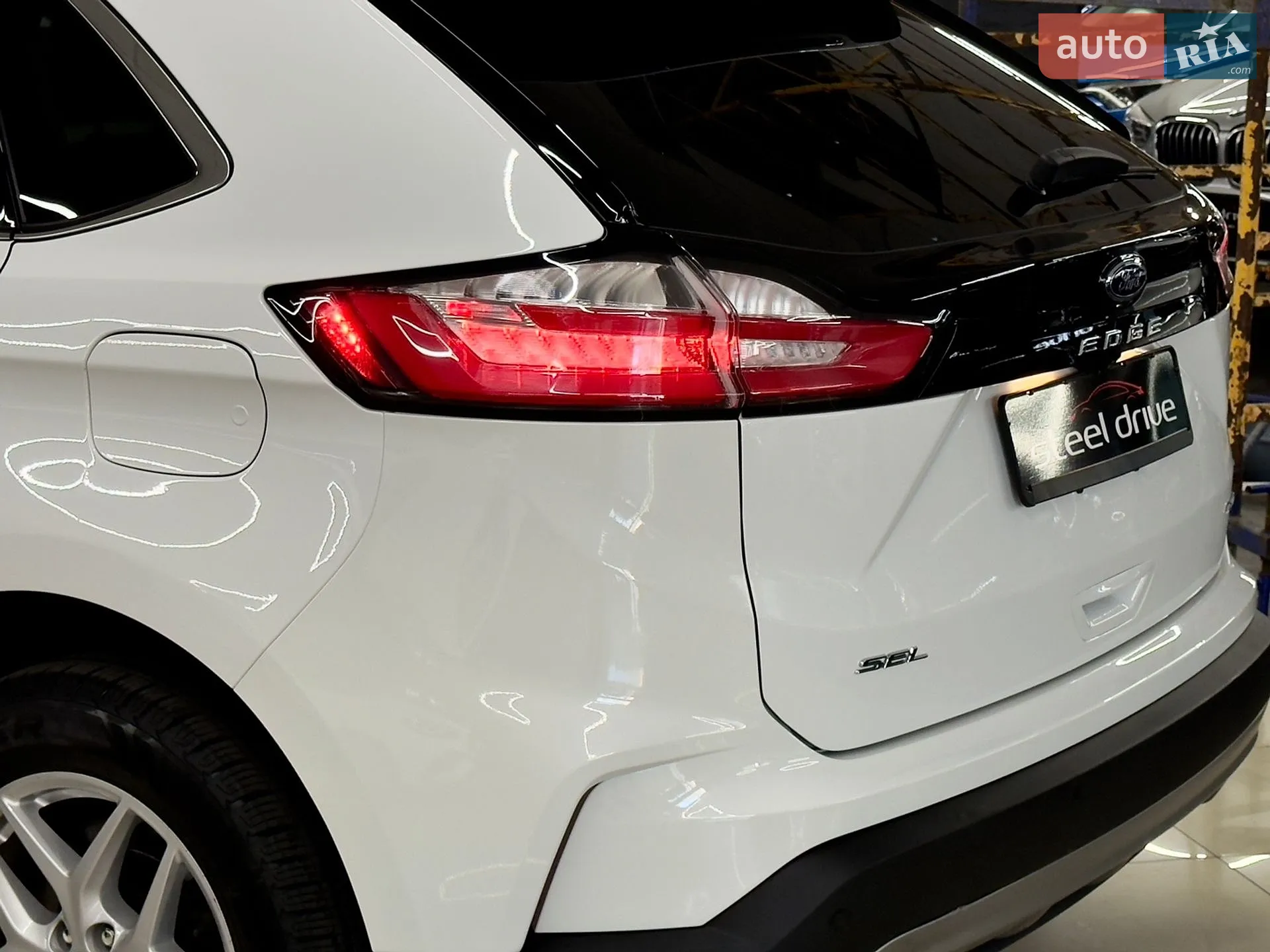 2021 Ford Edge - мініатюра 17