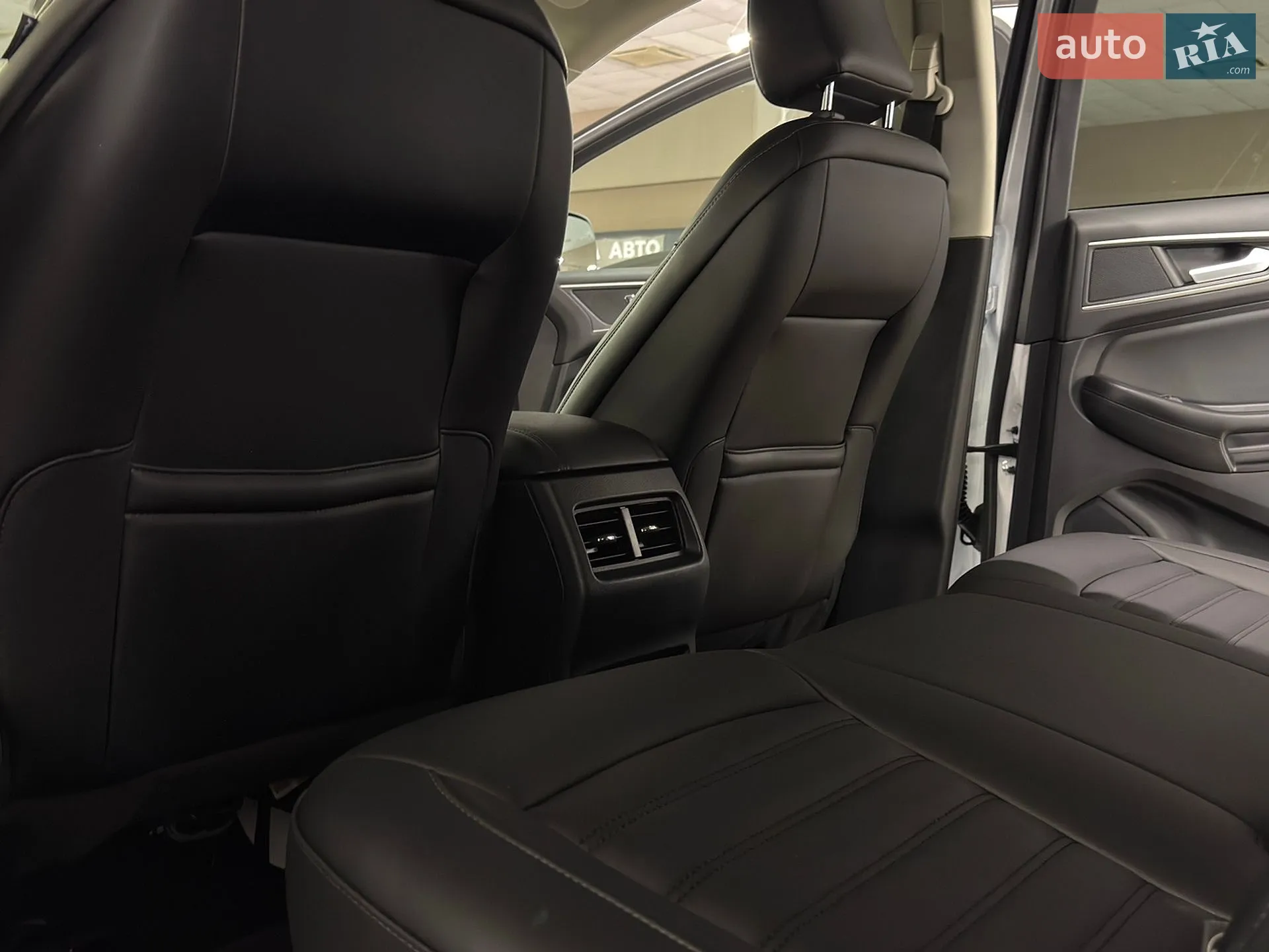 2021 Ford Edge - мініатюра 24