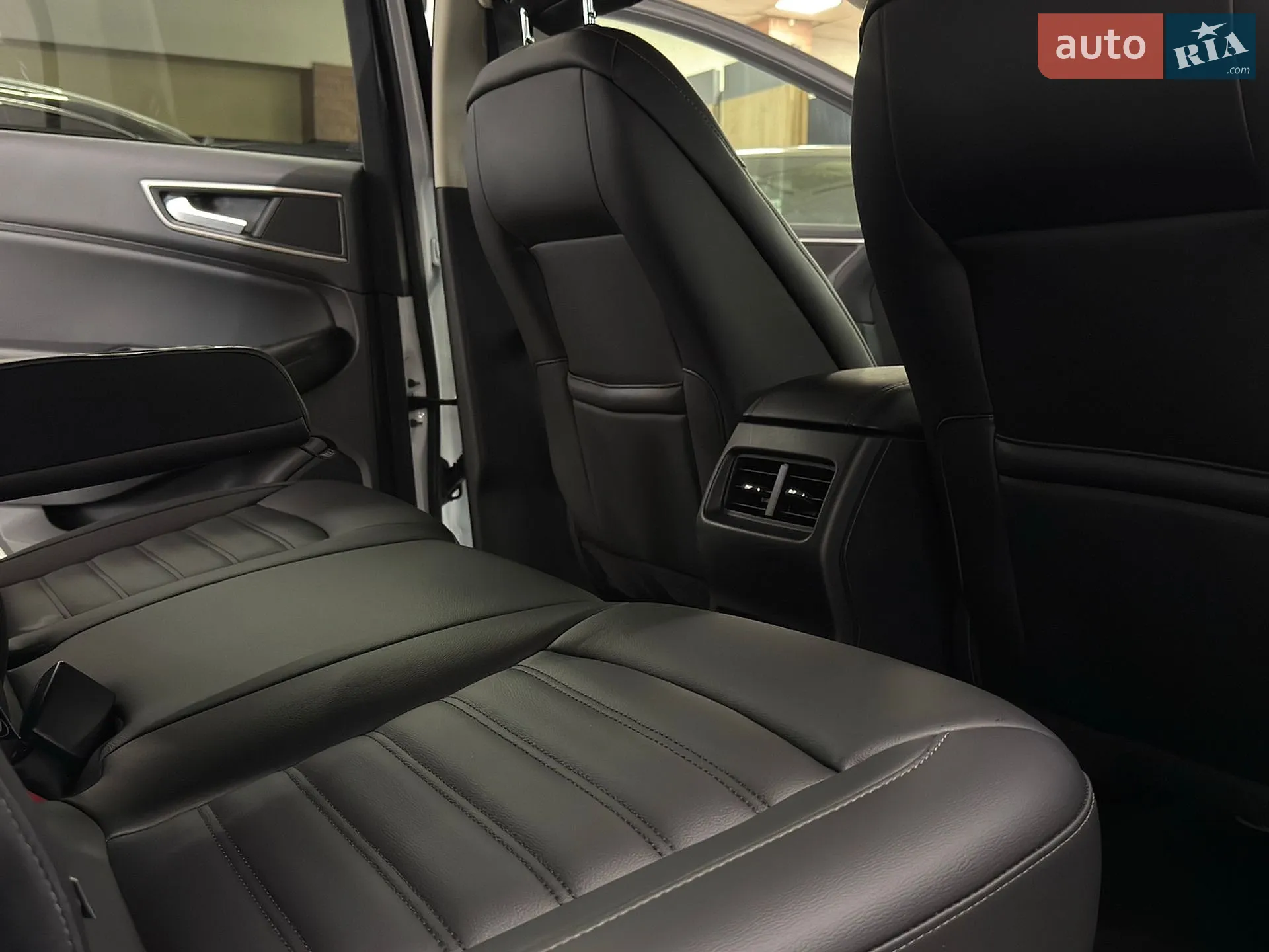2021 Ford Edge - мініатюра 26