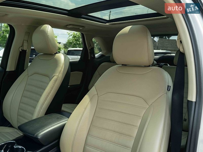 Внедорожник / Кроссовер Ford Edge 2016 в Черновцах
