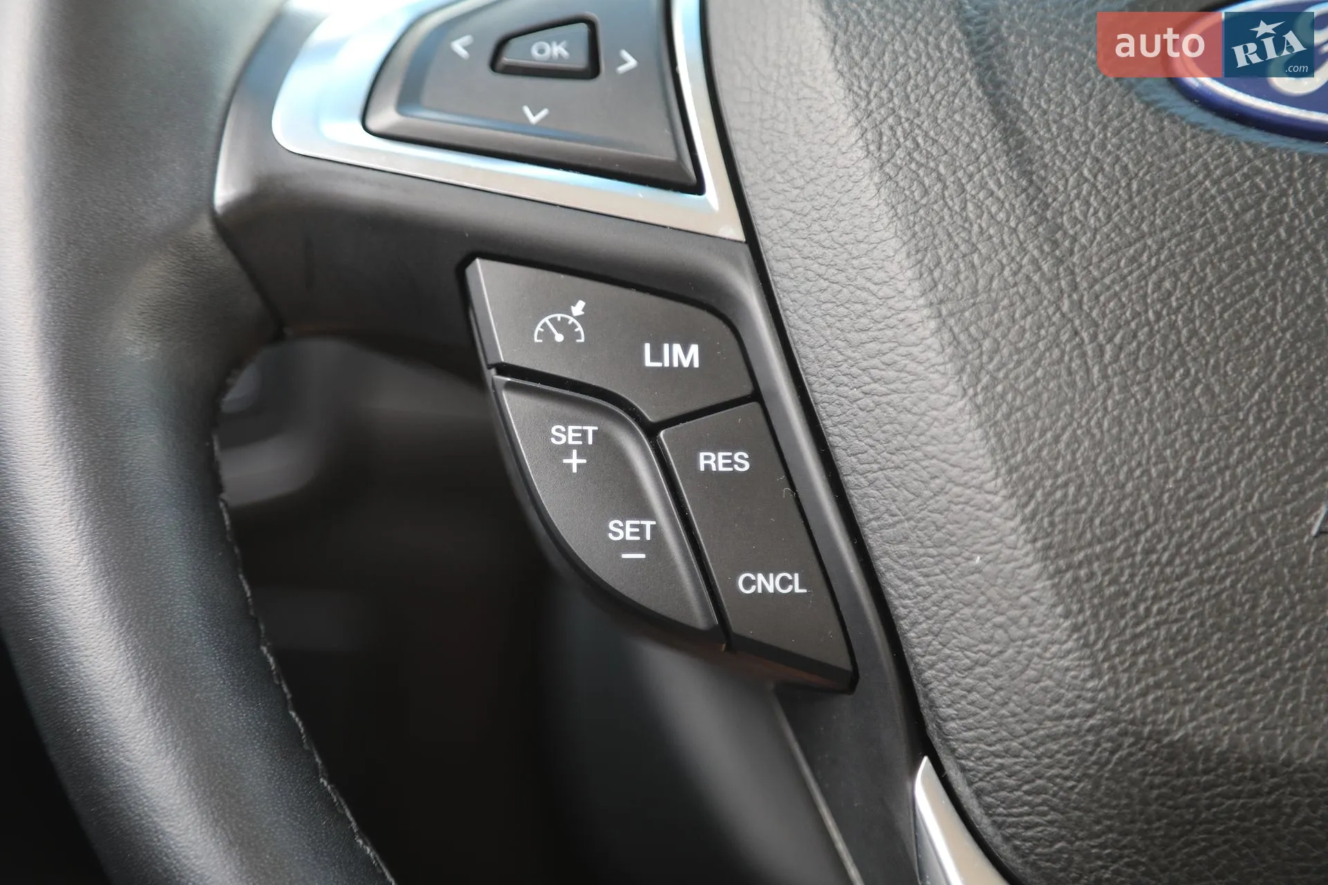 2018 Ford Edge - мініатюра 28