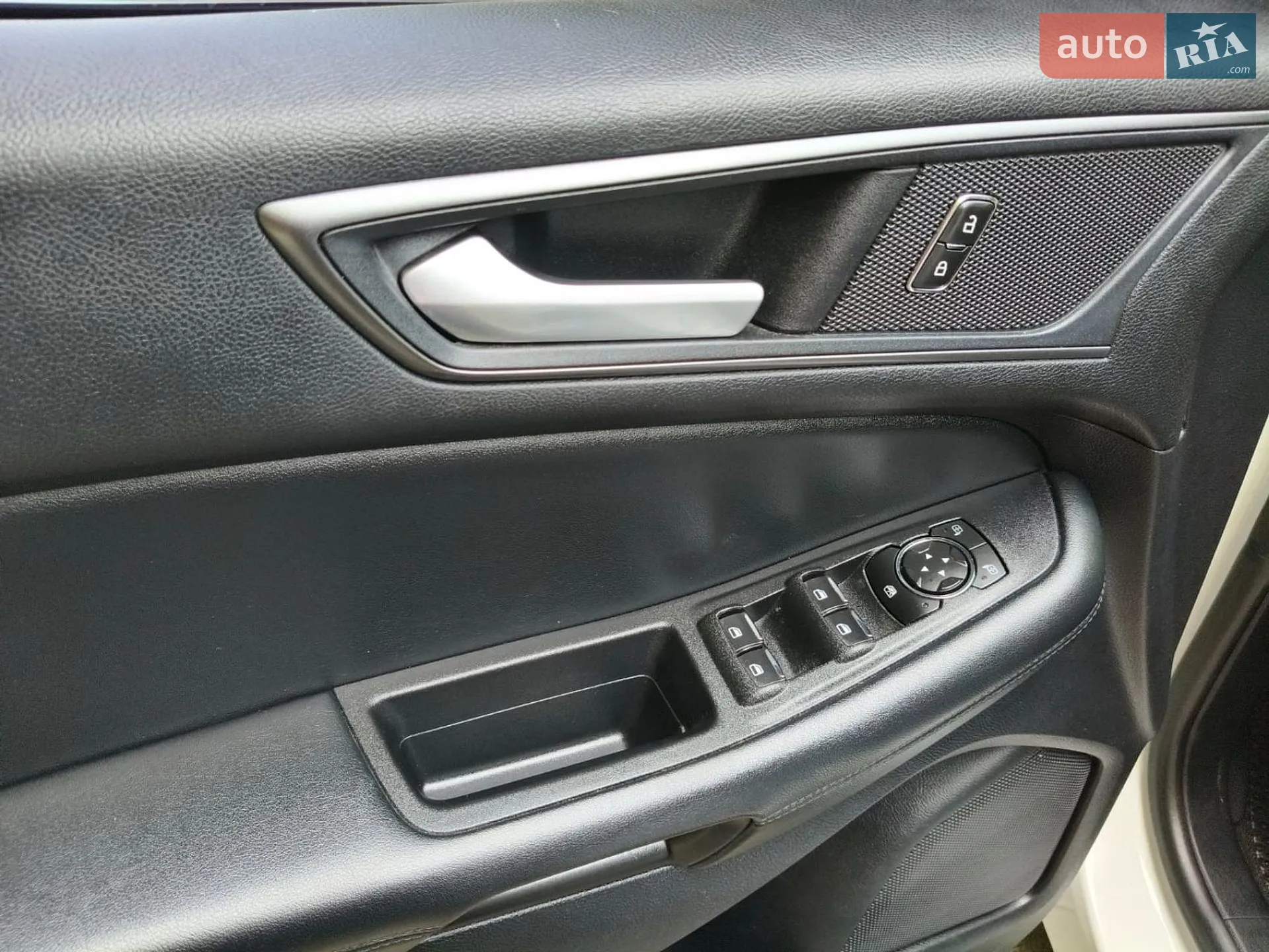 2019 Ford Edge - мініатюра 16