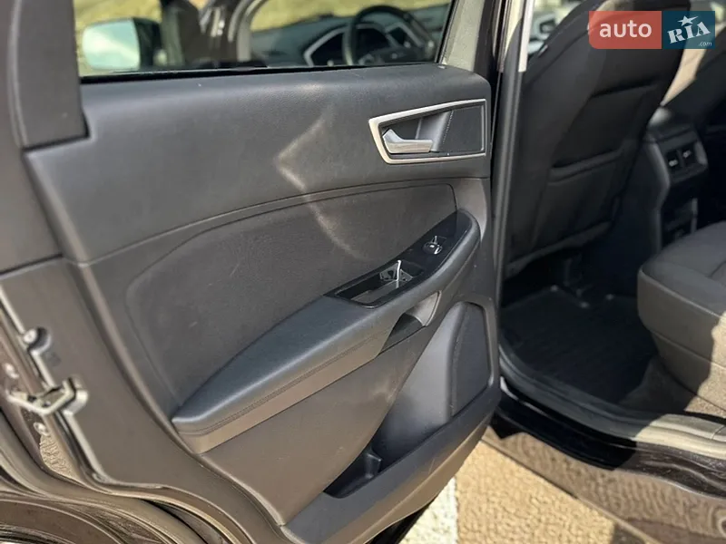 Ford Edge 2019 VIN 2FMPK4J96KBC39904 фото оголошення 16 з 66