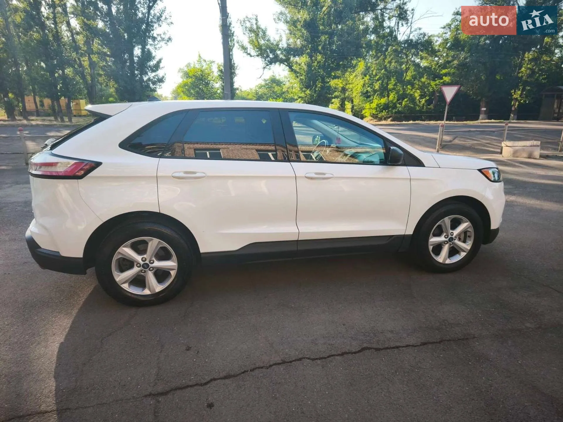 Ford Edge 2019 VIN 2FMPK3G93KBB73393 фото оголошення 2 з 32