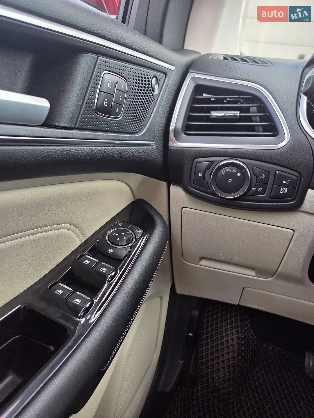 2019 Ford Edge - мініатюра 9