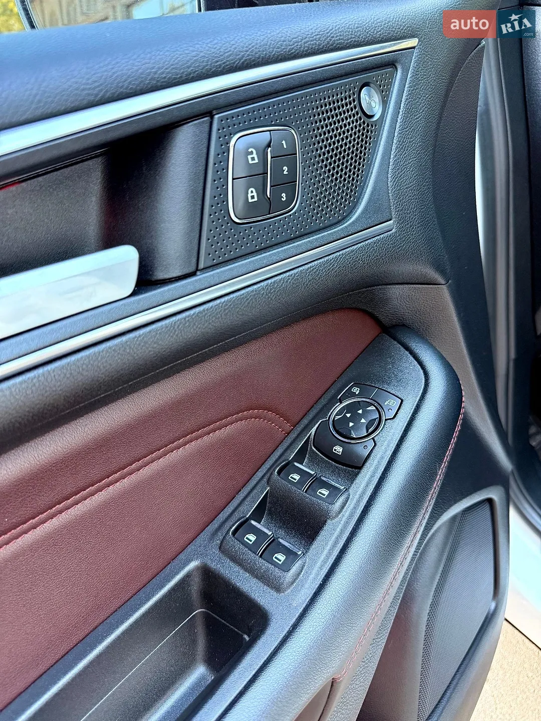 2020 Ford Edge - мініатюра 17