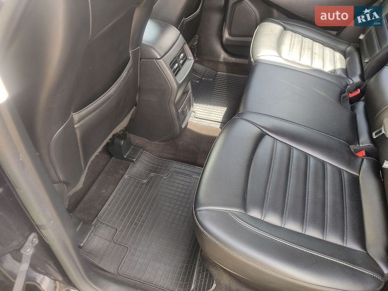 Позашляховик / Кросовер Ford Edge 2019 в Рівному