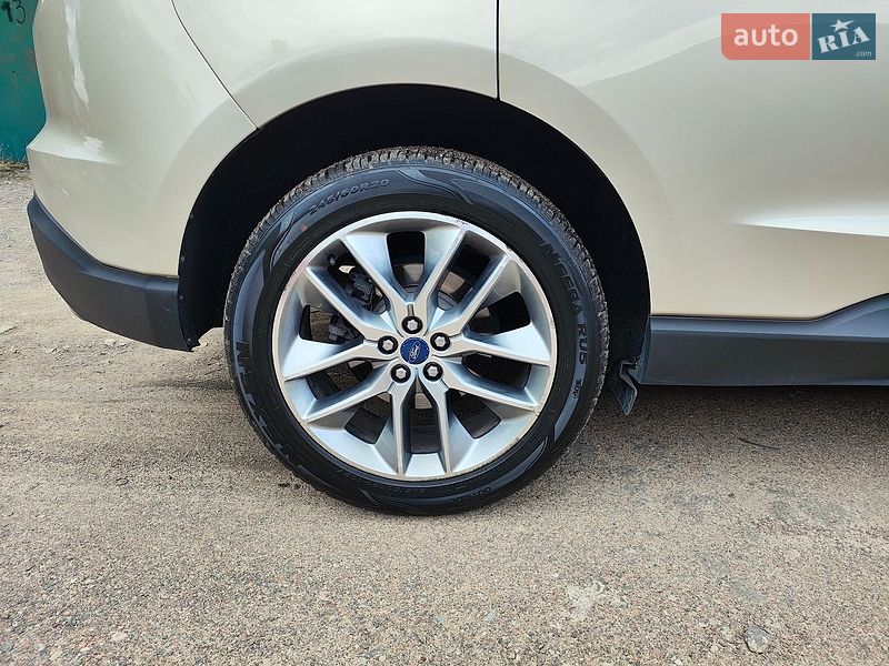 Позашляховик / Кросовер Ford Edge 2017 в Южноукраїнську