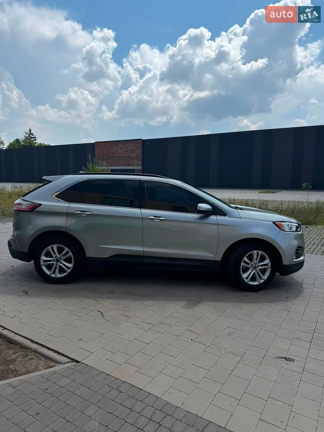 Ford Edge 2020 VIN 2FMPK3J93LBA57895 фото оголошення 4 з 19