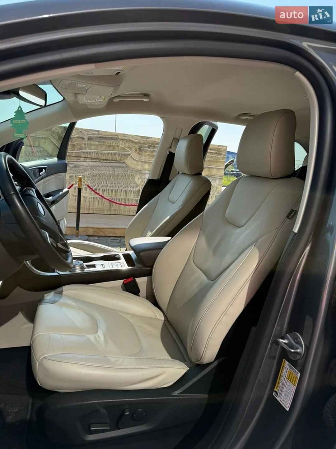 2021 Ford Edge - мініатюра 14