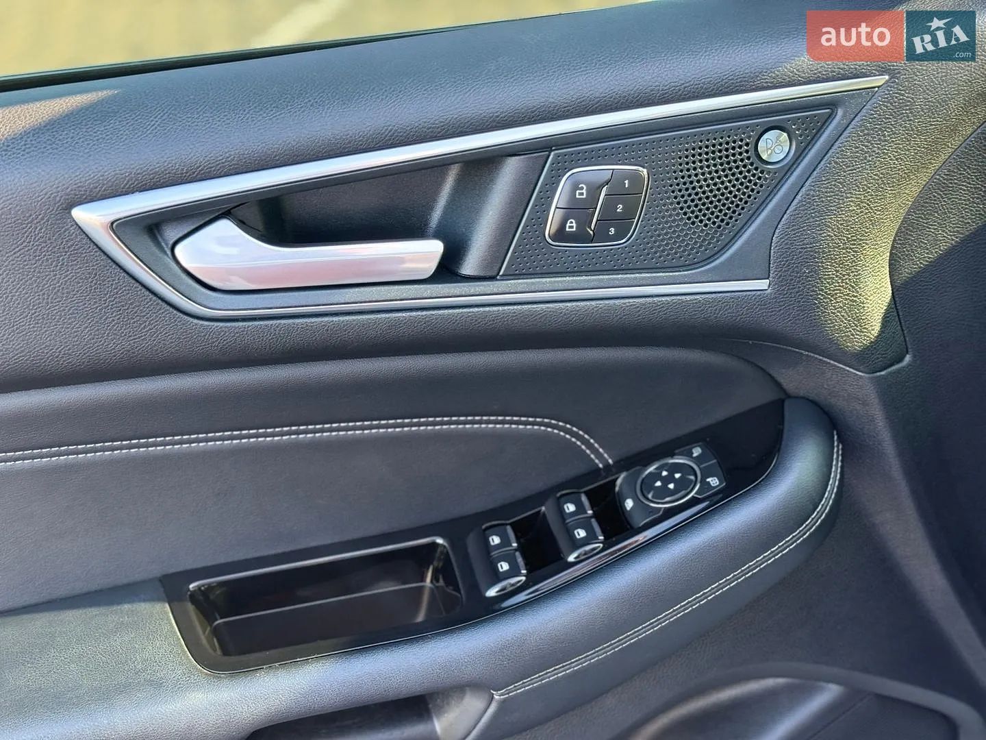 2019 Ford Edge - мініатюра 23