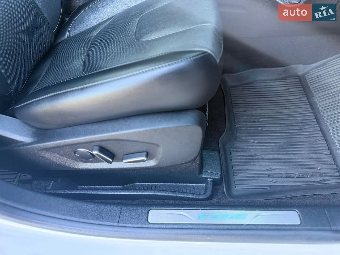 2019 Ford Edge - мініатюра 34