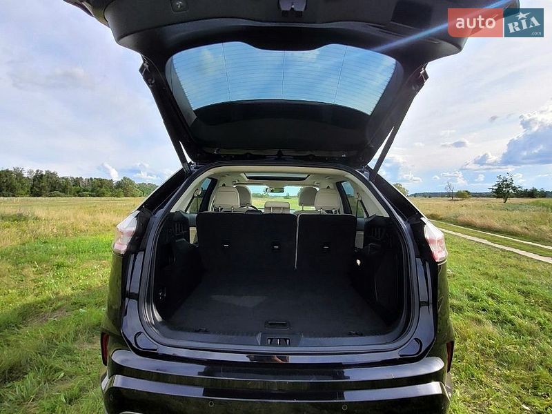 Позашляховик / Кросовер Ford Edge 2019 в Києві