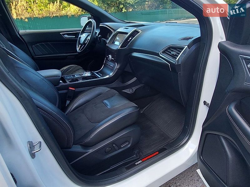 Позашляховик / Кросовер Ford Edge 2020 в Дубні