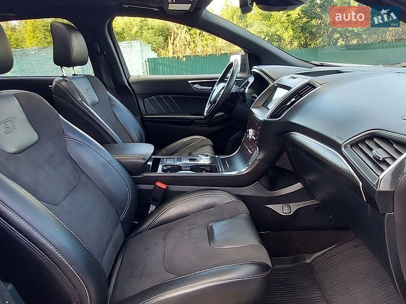 Позашляховик / Кросовер Ford Edge 2020 в Дубні