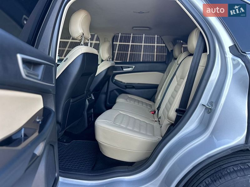 Внедорожник / Кроссовер Ford Edge 2017 в Владимире