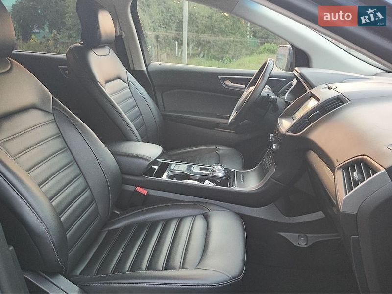Внедорожник / Кроссовер Ford Edge 2019 в Дубно