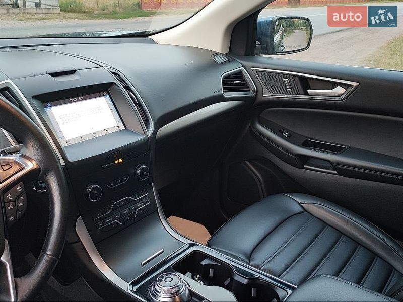 Внедорожник / Кроссовер Ford Edge 2019 в Дубно