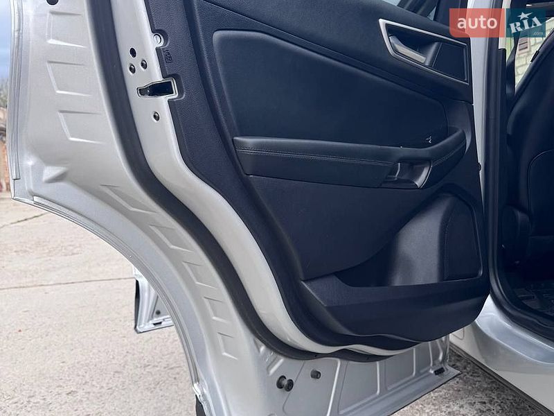 Внедорожник / Кроссовер Ford Edge 2019 в Южноукраинске