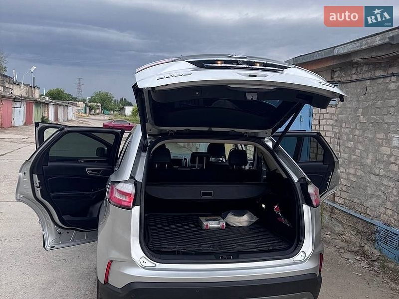 Внедорожник / Кроссовер Ford Edge 2019 в Южноукраинске