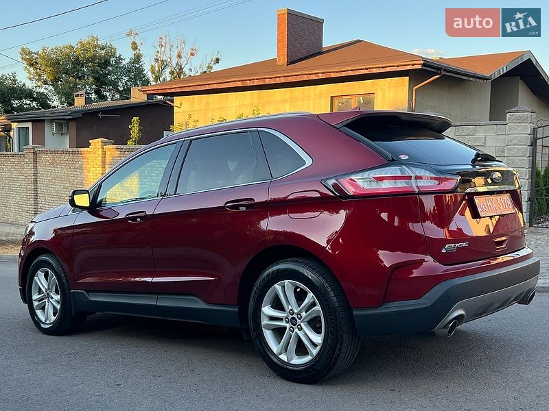 Позашляховик / Кросовер Ford Edge 2019 в Рівному