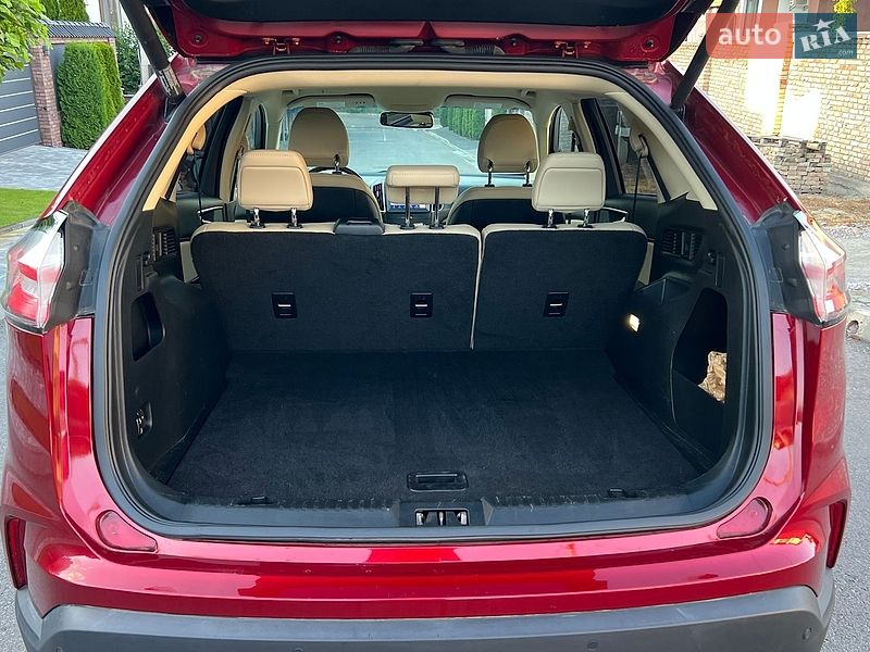 Позашляховик / Кросовер Ford Edge 2019 в Рівному