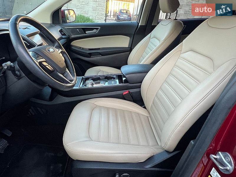 Позашляховик / Кросовер Ford Edge 2019 в Рівному