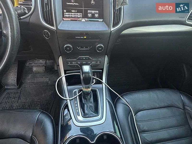 Внедорожник / Кроссовер Ford Edge 2015 в Броварах