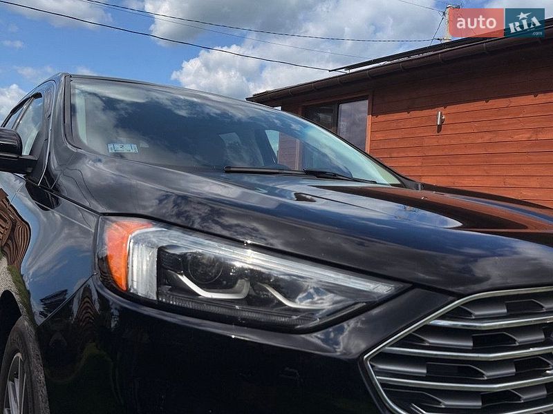 Позашляховик / Кросовер Ford Edge 2019 в Києві