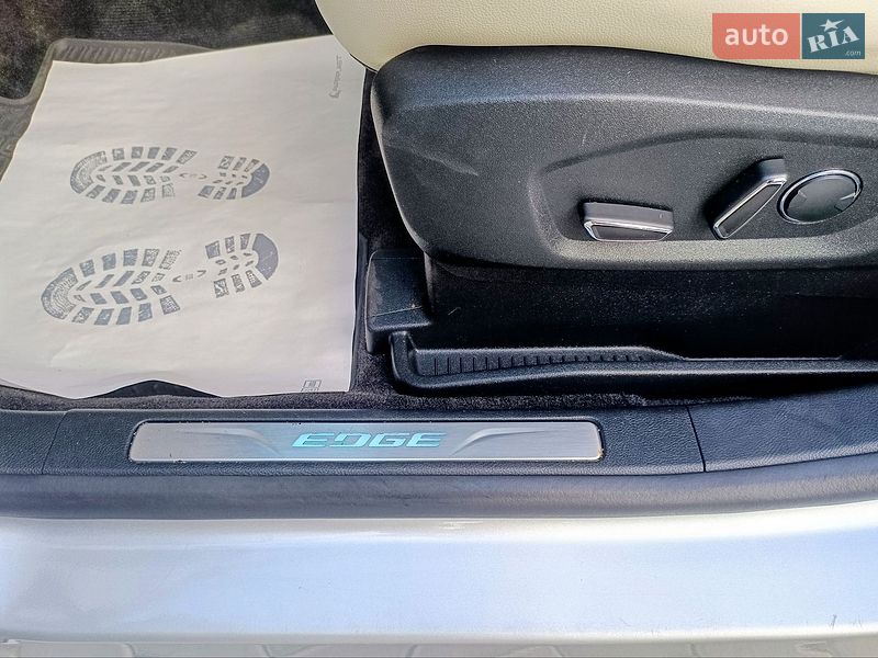 Внедорожник / Кроссовер Ford Edge 2018 в Дубно