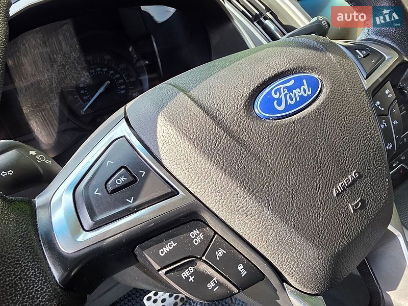 Позашляховик / Кросовер Ford Edge 2019 в Києві