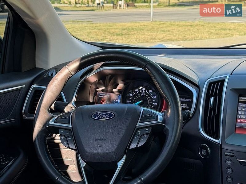 Внедорожник / Кроссовер Ford Edge 2015 в Ивано-Франковске