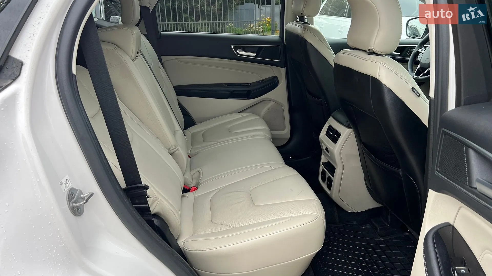 2016 Ford Edge - мініатюра 16