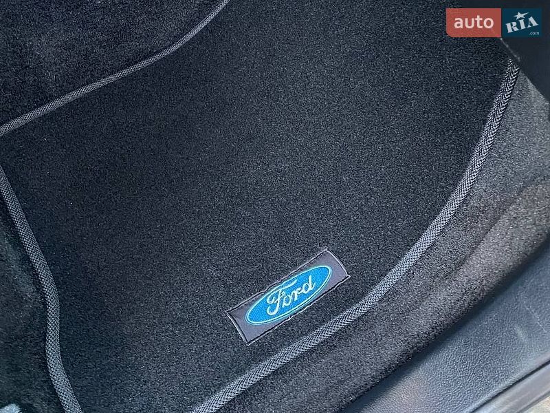 Позашляховик / Кросовер Ford Edge 2017 в Луцьку