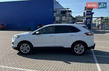 Позашляховик / Кросовер Ford Edge 2019 в Дубні