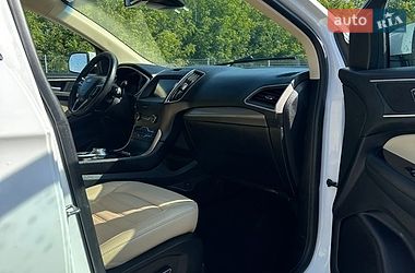 Позашляховик / Кросовер Ford Edge 2019 в Дубні