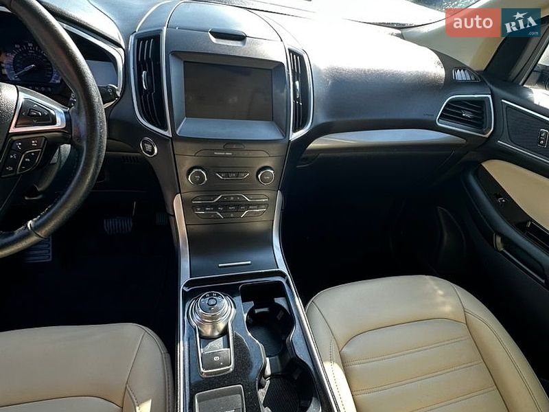Позашляховик / Кросовер Ford Edge 2019 в Дубні