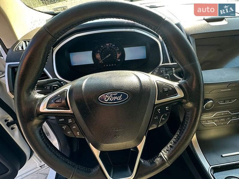 Позашляховик / Кросовер Ford Edge 2019 в Дубні