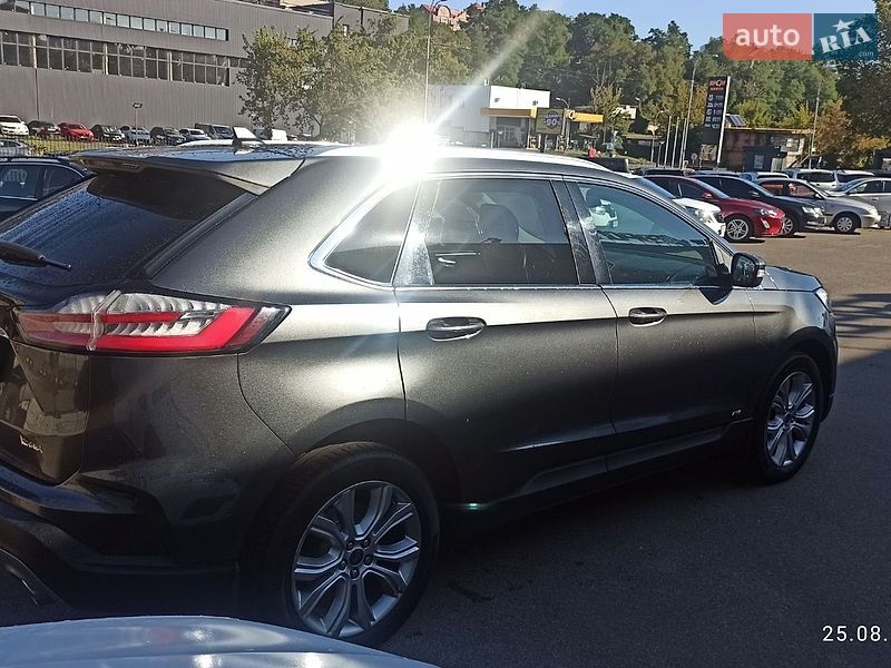 Внедорожник / Кроссовер Ford Edge 2019 в Киеве