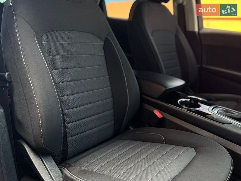 Позашляховик / Кросовер Ford Edge 2018 в Києві
